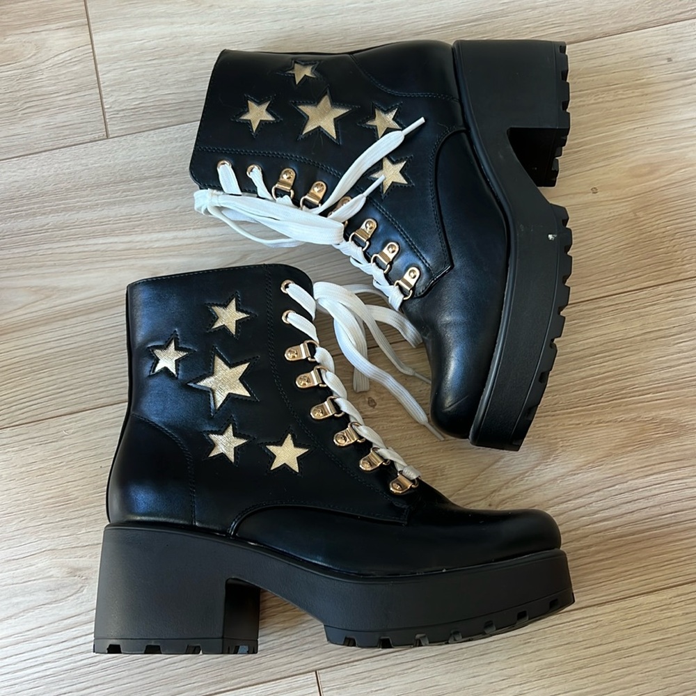 Koi Boots